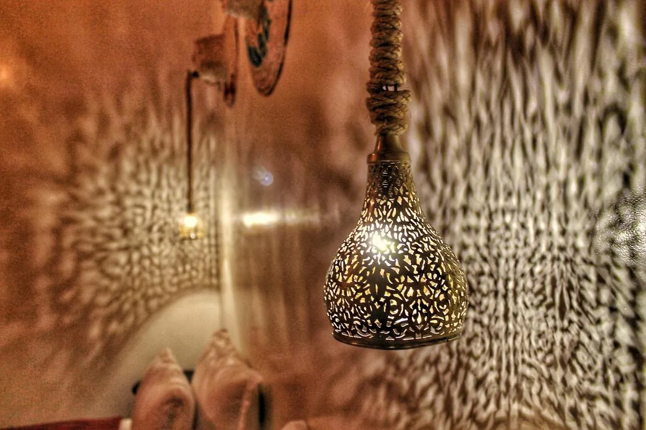 Bed & Breakfast Riad Dar Nakhla & Rooftop Jacuzzi Marrakesh