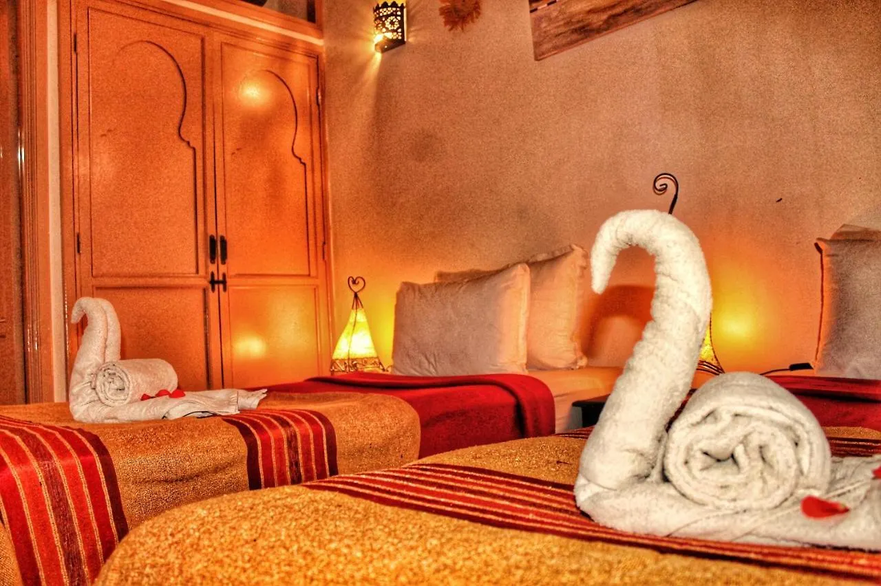 Riad Dar Nakhla & Rooftop Jacuzzi Marrakesh Bed & Breakfast