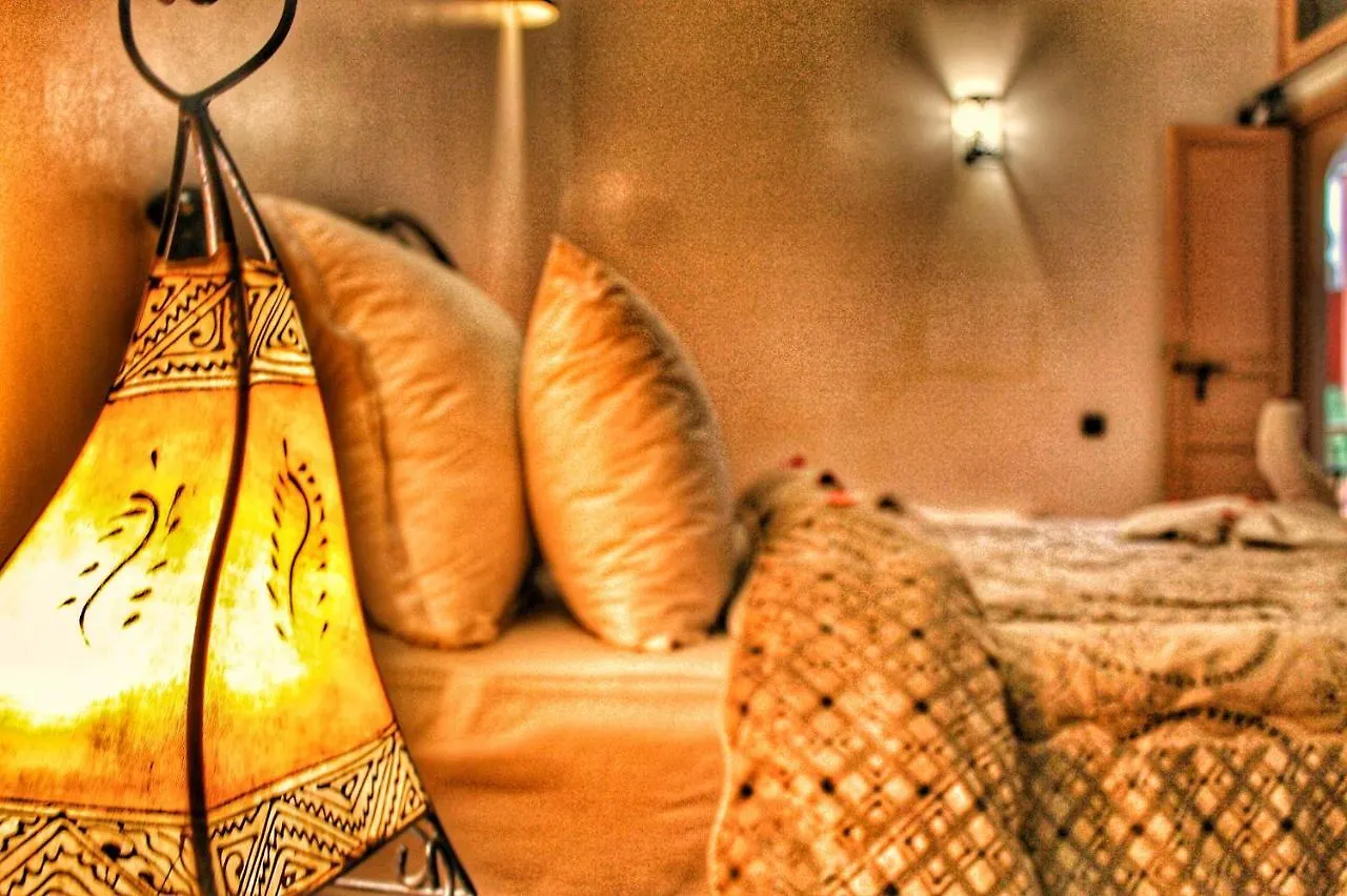 Riad Dar Nakhla & Rooftop Jacuzzi Marrakesh Bed & Breakfast