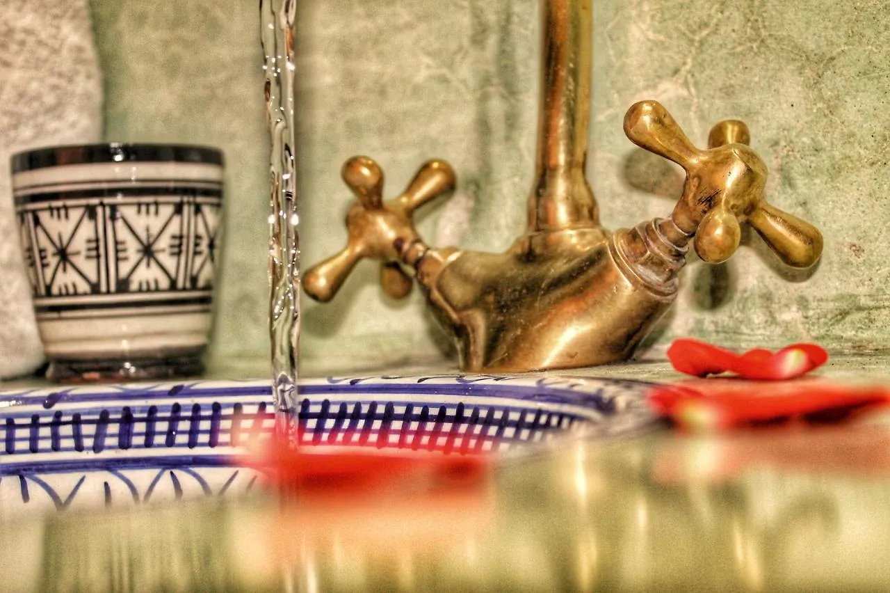 Bed & Breakfast Riad Dar Nakhla & Rooftop Jacuzzi Marrakesh