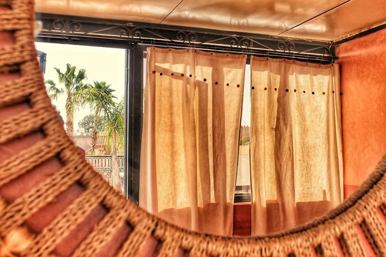 Riad Dar Nakhla & Rooftop Jacuzzi Marrakesh Bed & Breakfast